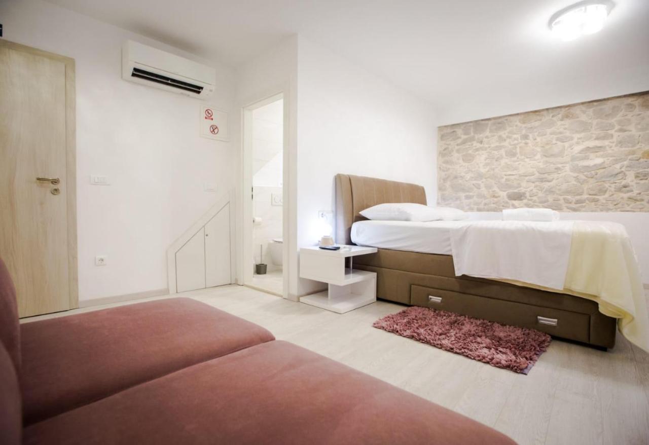 Lions Luxury Rooms Split Exterior foto