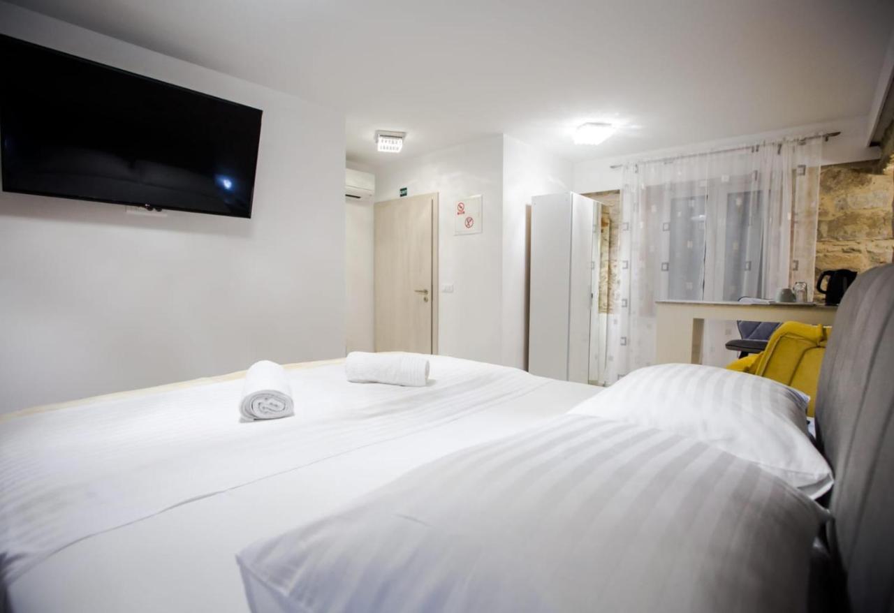 Lions Luxury Rooms Split Exterior foto